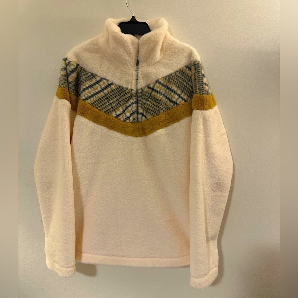 Hem & Thread Pullover Faux Fur Cream Small
